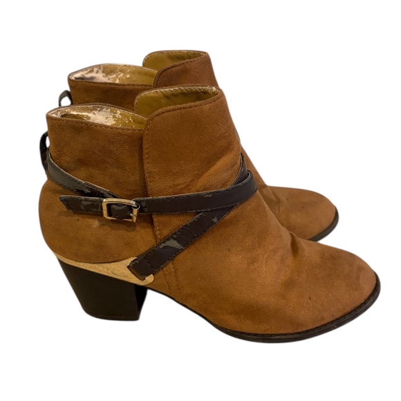 Forever 21 Tan Suede Booties with Heel and Buckle | Size 8 - Picture 2 of 6
